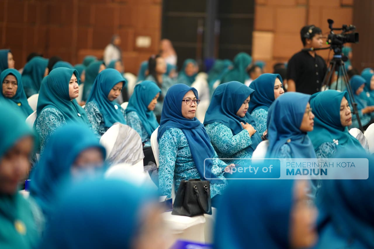 Penutupan Program CEMARA dan Beri Edukasi SEHATI, Wali Kota Tekankan Pentingnya Literasi Keuangan