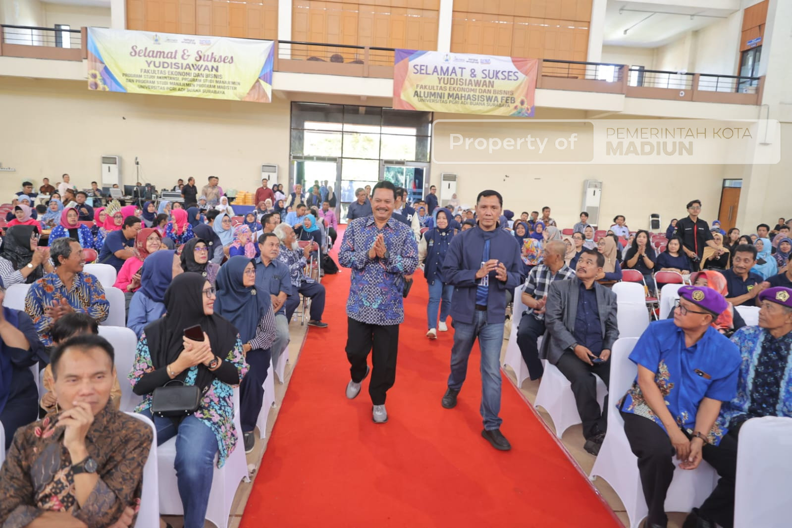 Kembali ke Almamater, Wali Kota Madiun Beri Motivasi di Temu Alumni Unipa Surabaya