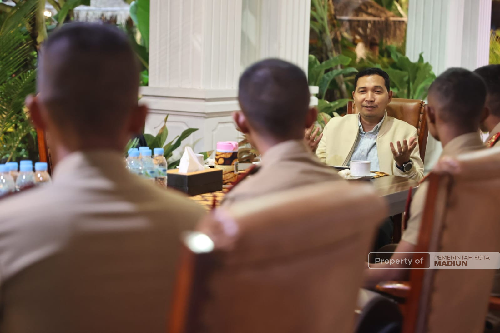 Empat Taruna Akmil dan AAU Bersilaturahmi, Plt Wali Kota Titip Jaga Kota Madiun Dimana Saja