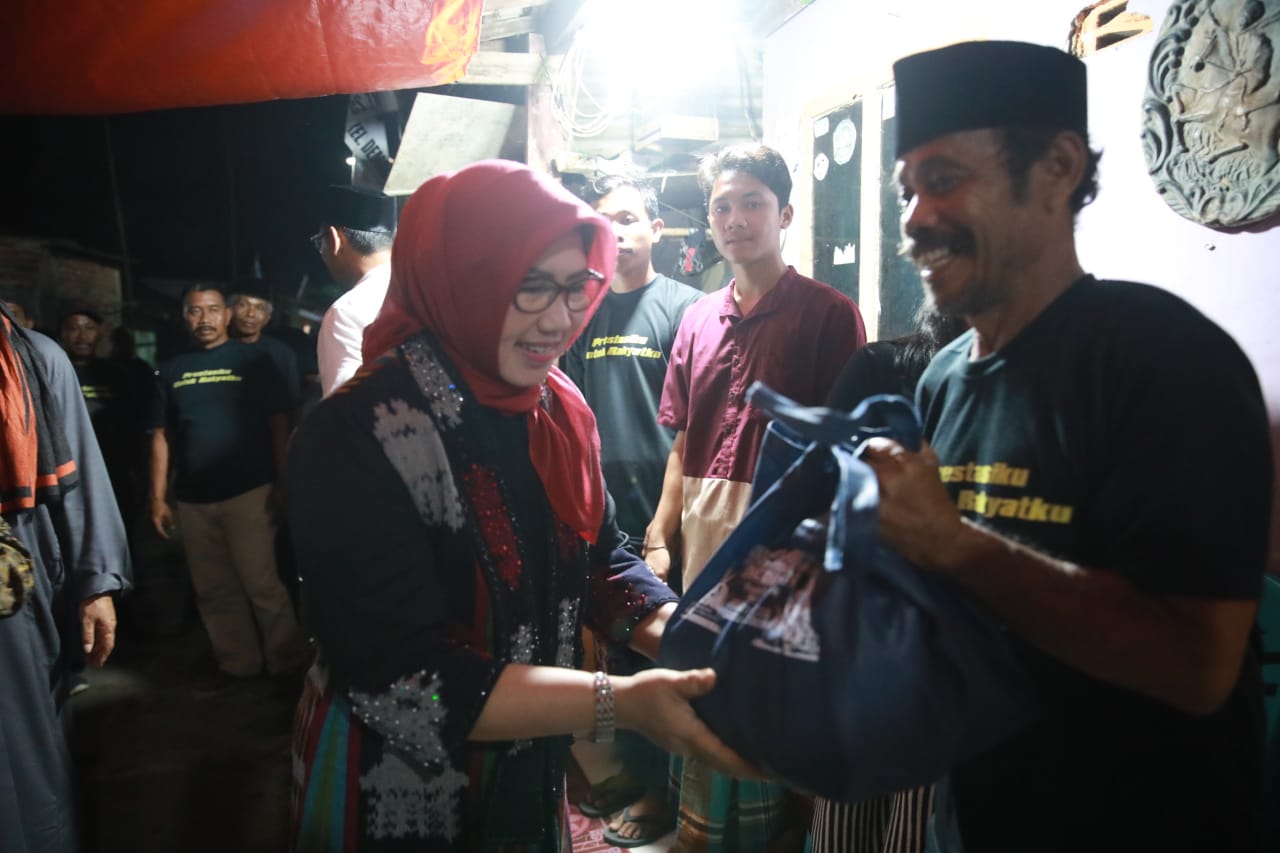 Gelar Kegiatan Bersama Warga, Wali Kota Sampaikan Santunan Untuk Warga
