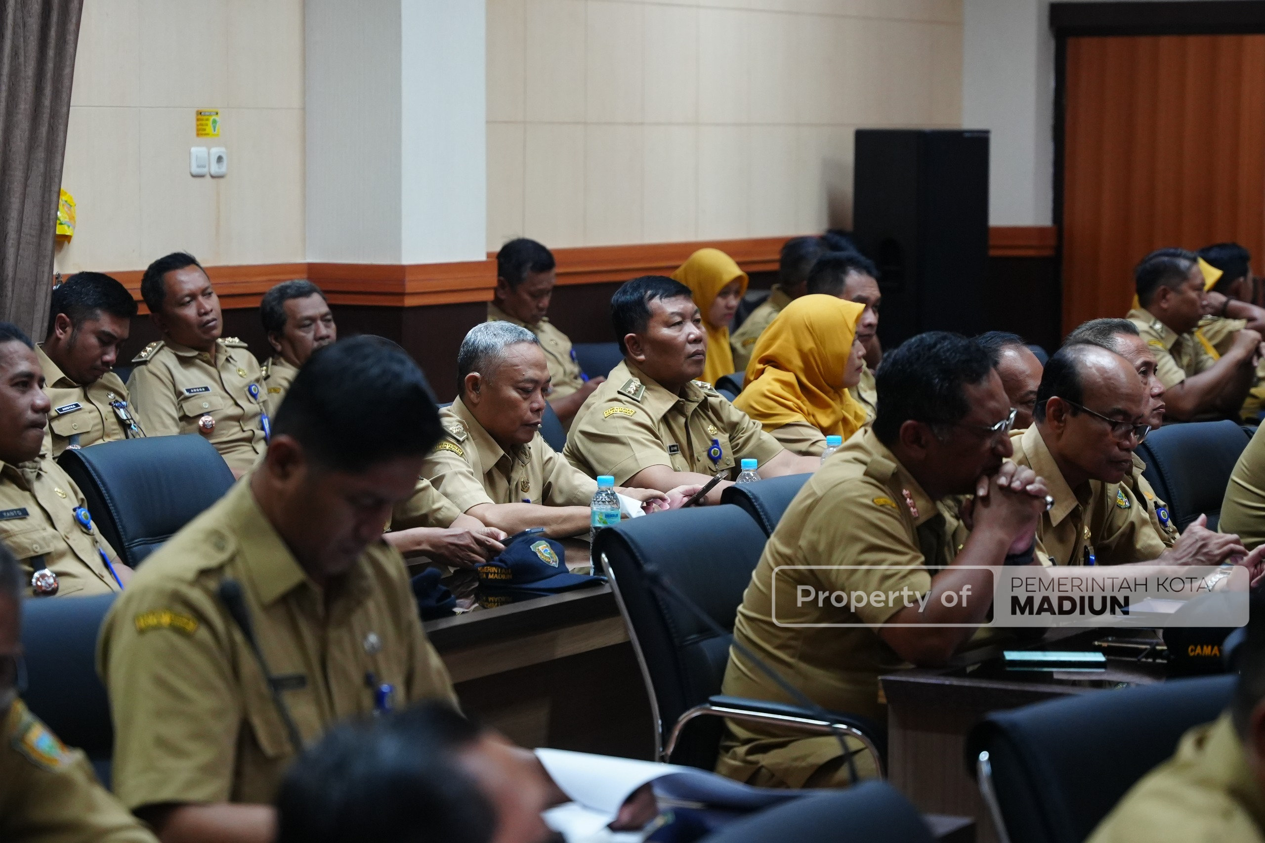 Pimpin Rapat Dinas Jelang Pergantian Tahun, Wali Kota Madiun Tekankan Kenyamanan Fasum Sambut Wisatawan