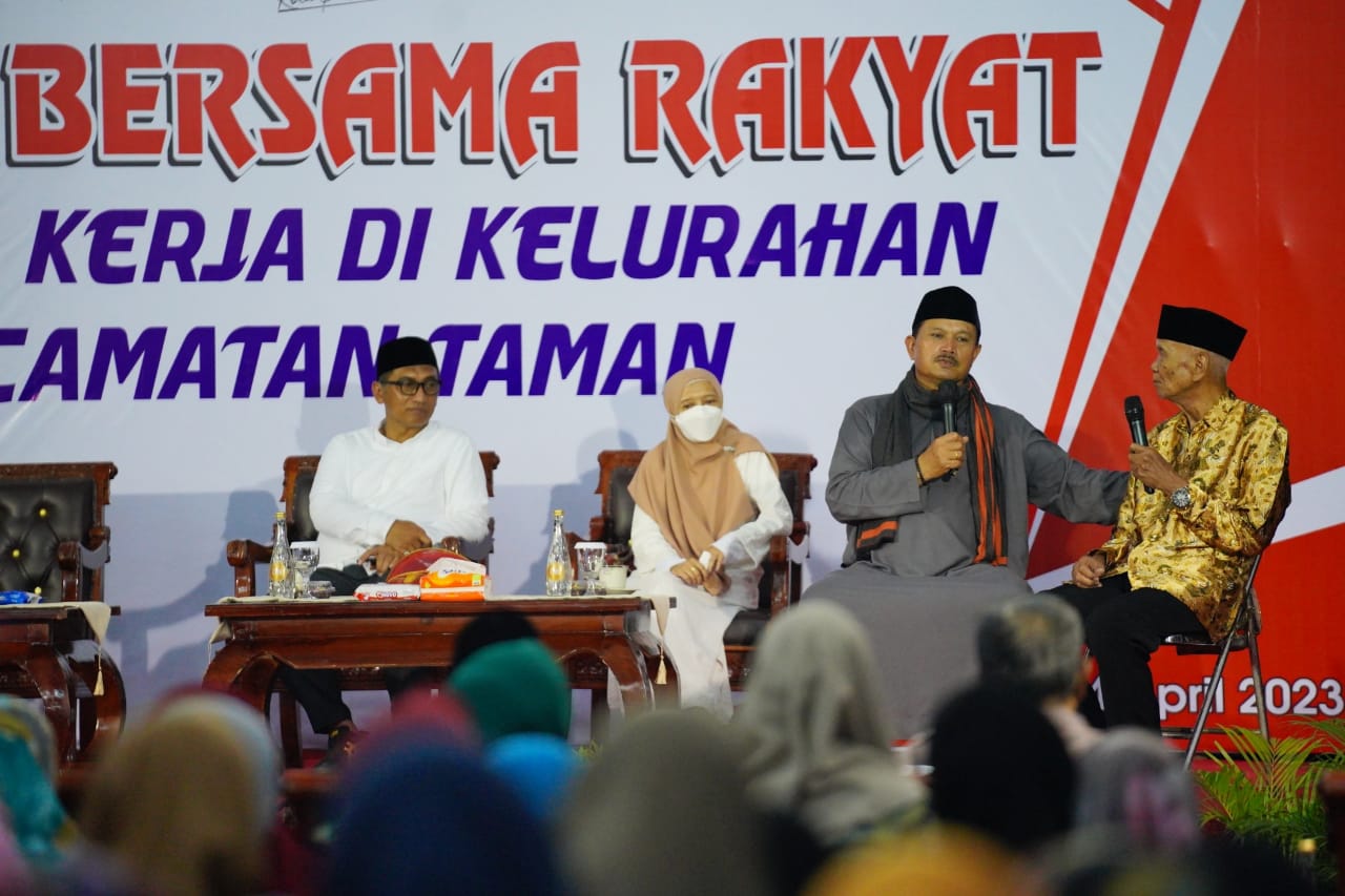 Gelar Kegiatan Bersama Warga, Wali Kota Sampaikan Santunan Untuk Warga