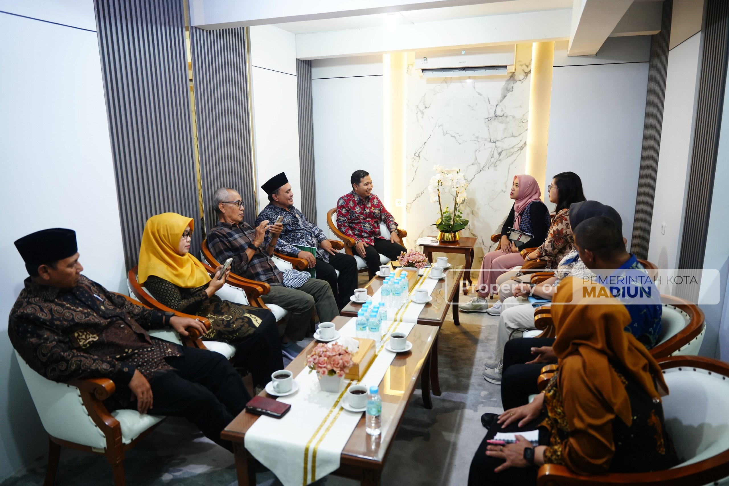 Wawali Madiun Terima Dua Aspirasi Sekaligus, Dorong Ekonomi Kreatif dan Layanan Haji Modern