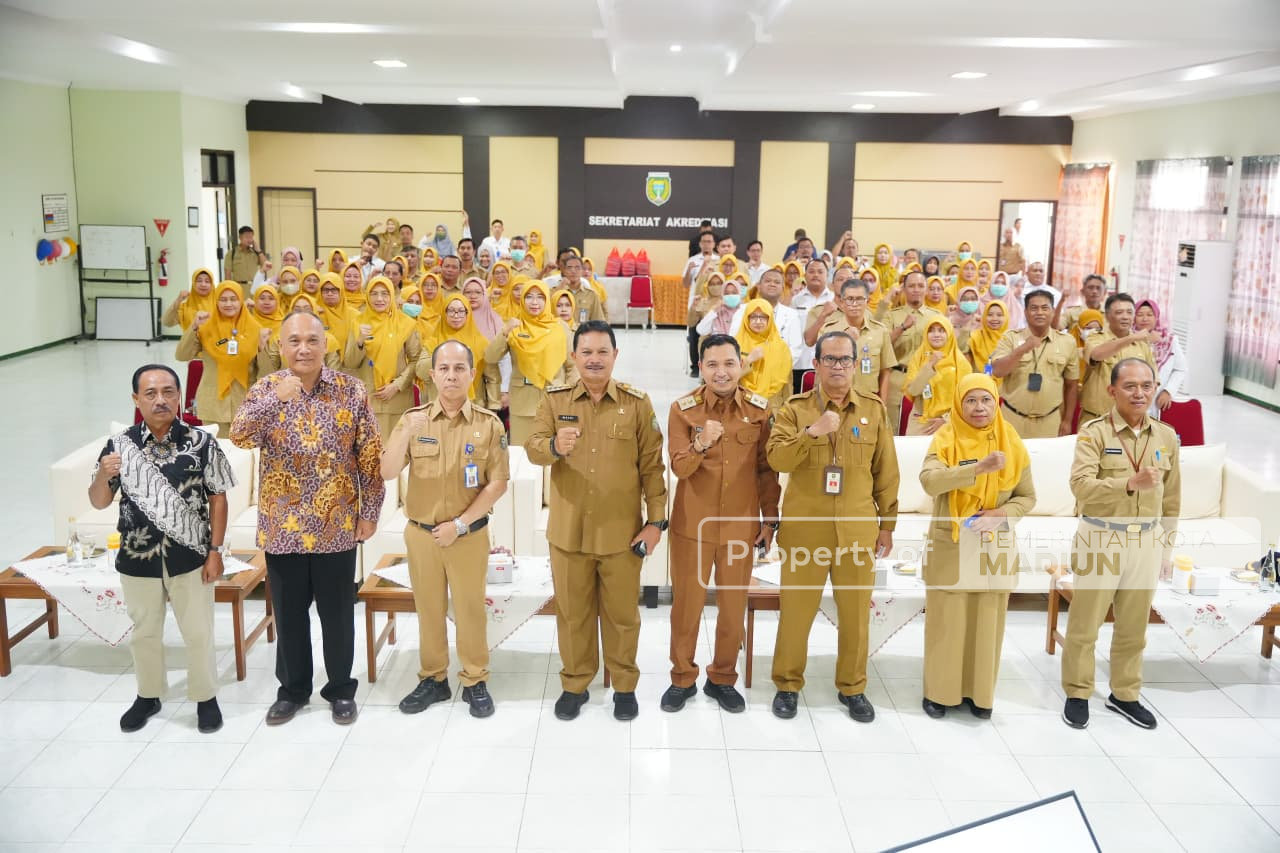 Gelar Pembinaan Pegawai RSUD, Wali Kota Maidi Tegaskan Komitmen Peningkatan Layanan Kesehatan