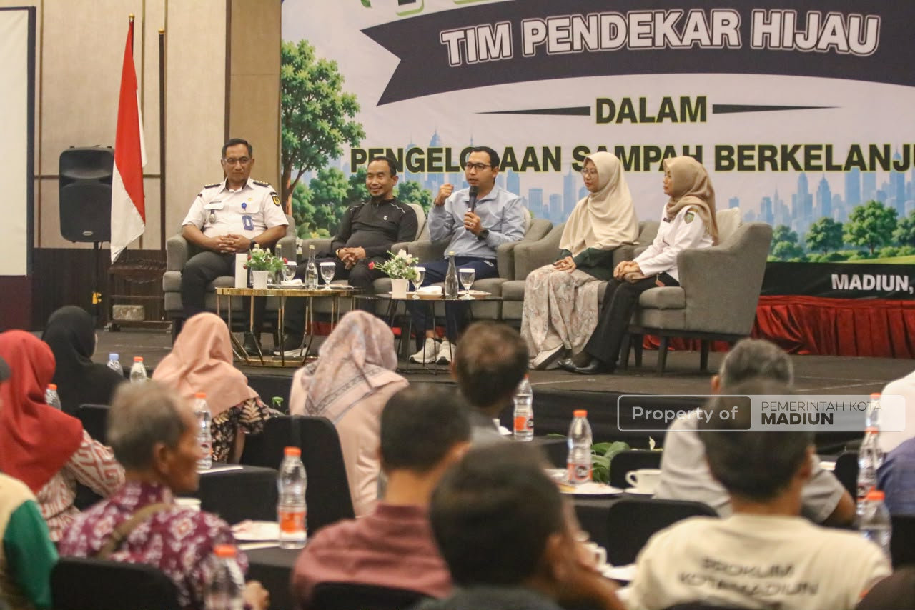 Buka Pelatihan Pendekar Hijau, Plt Wali Kota Siapkan Relawan Kawal Gerakan Pilah Sampah dari Rumah