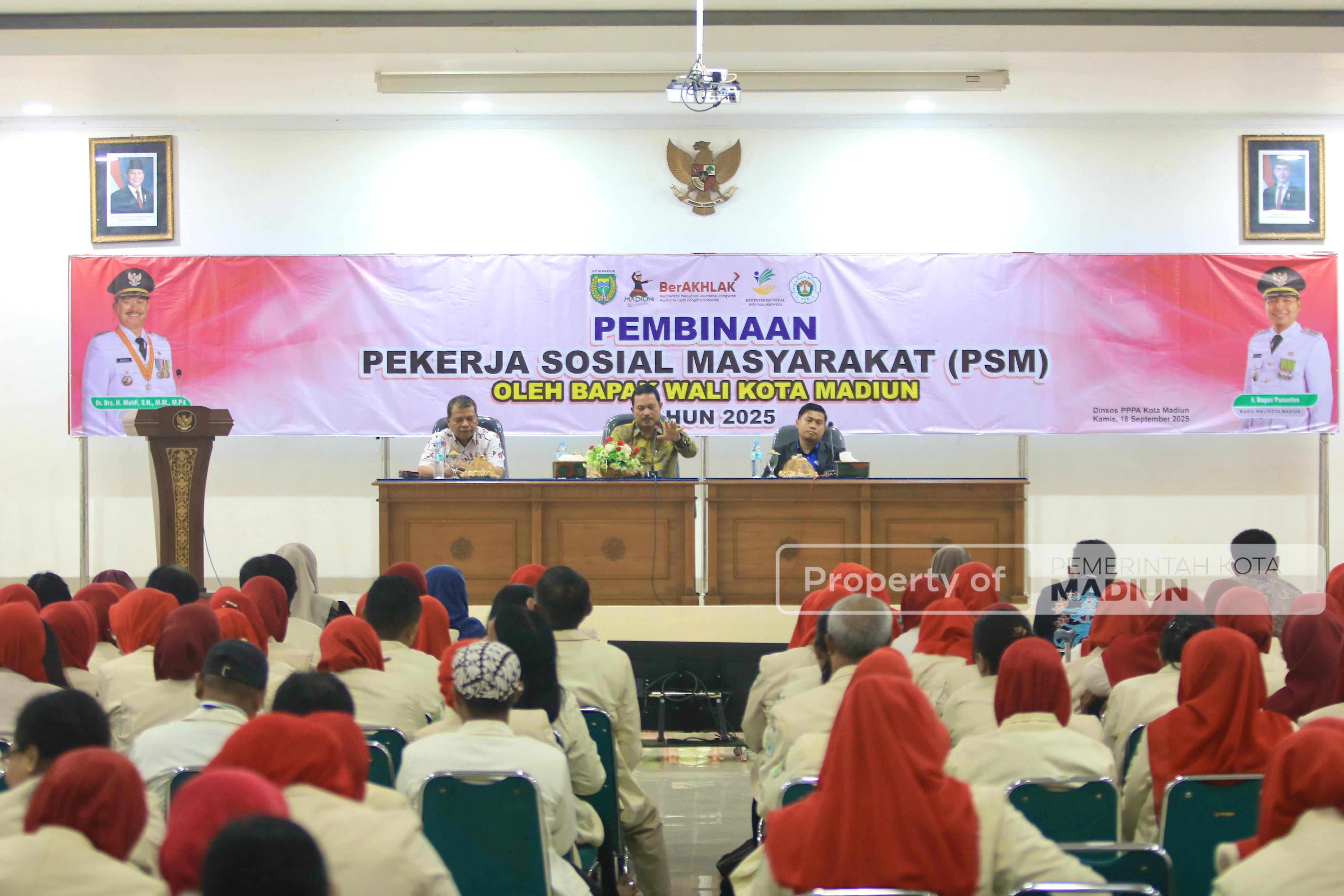 Beri Pembinaan PSM, Wali Kota Tekankan Peningkatan Layanan Sosial