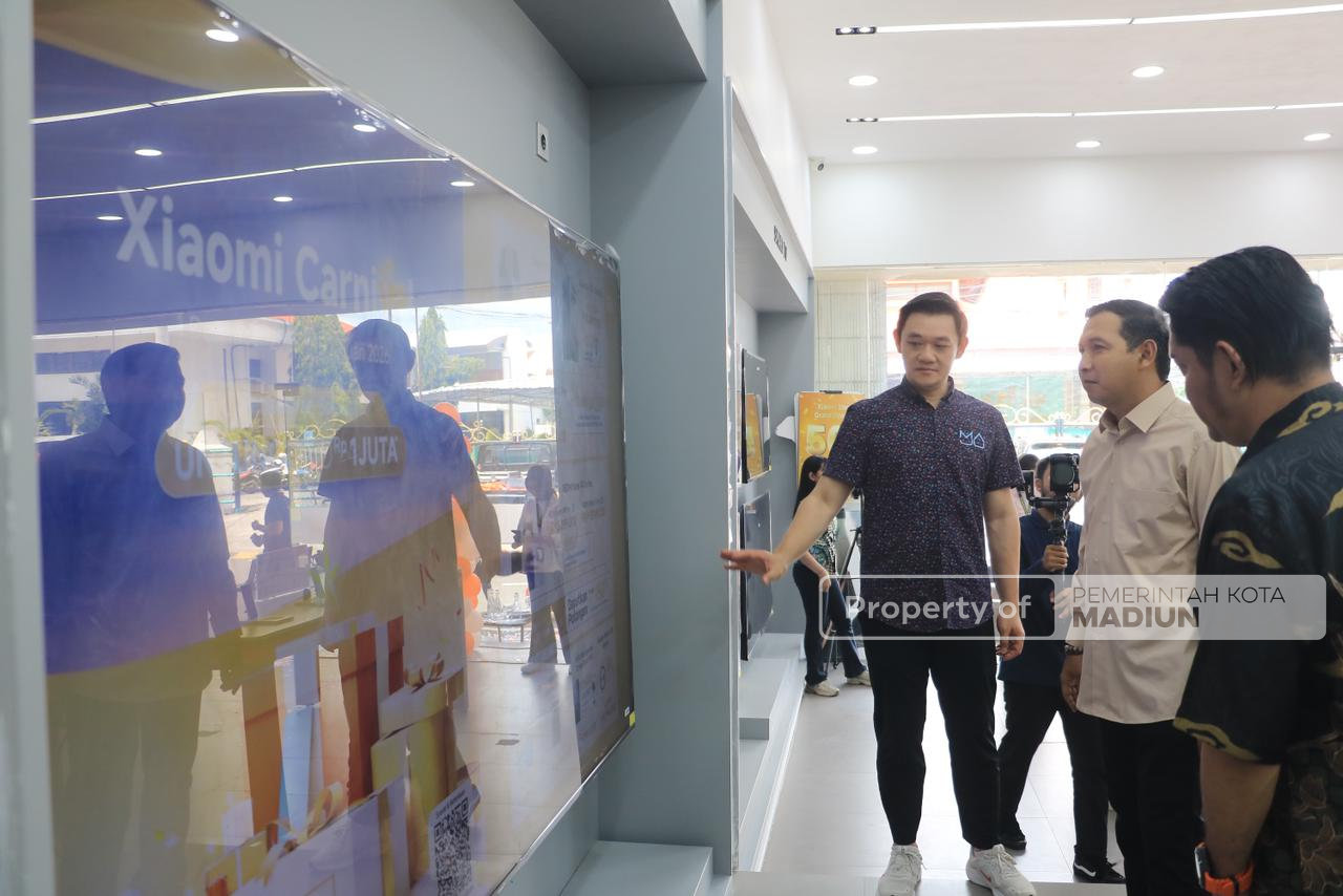 Dukung Inovasi dan Teknologi, Wakil Wali Kota Resmikan Xiaomi Store Kota Madiun