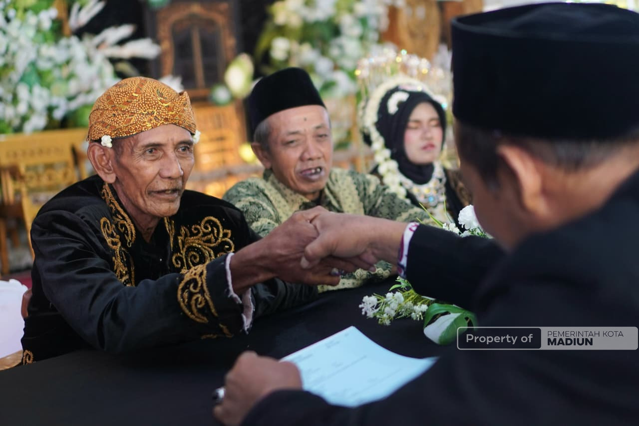 Lestarikan Warisan Budaya, Pemkot Madiun Hadirkan Prosesi Akad Nikah dan Lomba Tata Rias Pengantin Adat dalam Rangka HUT ke-108