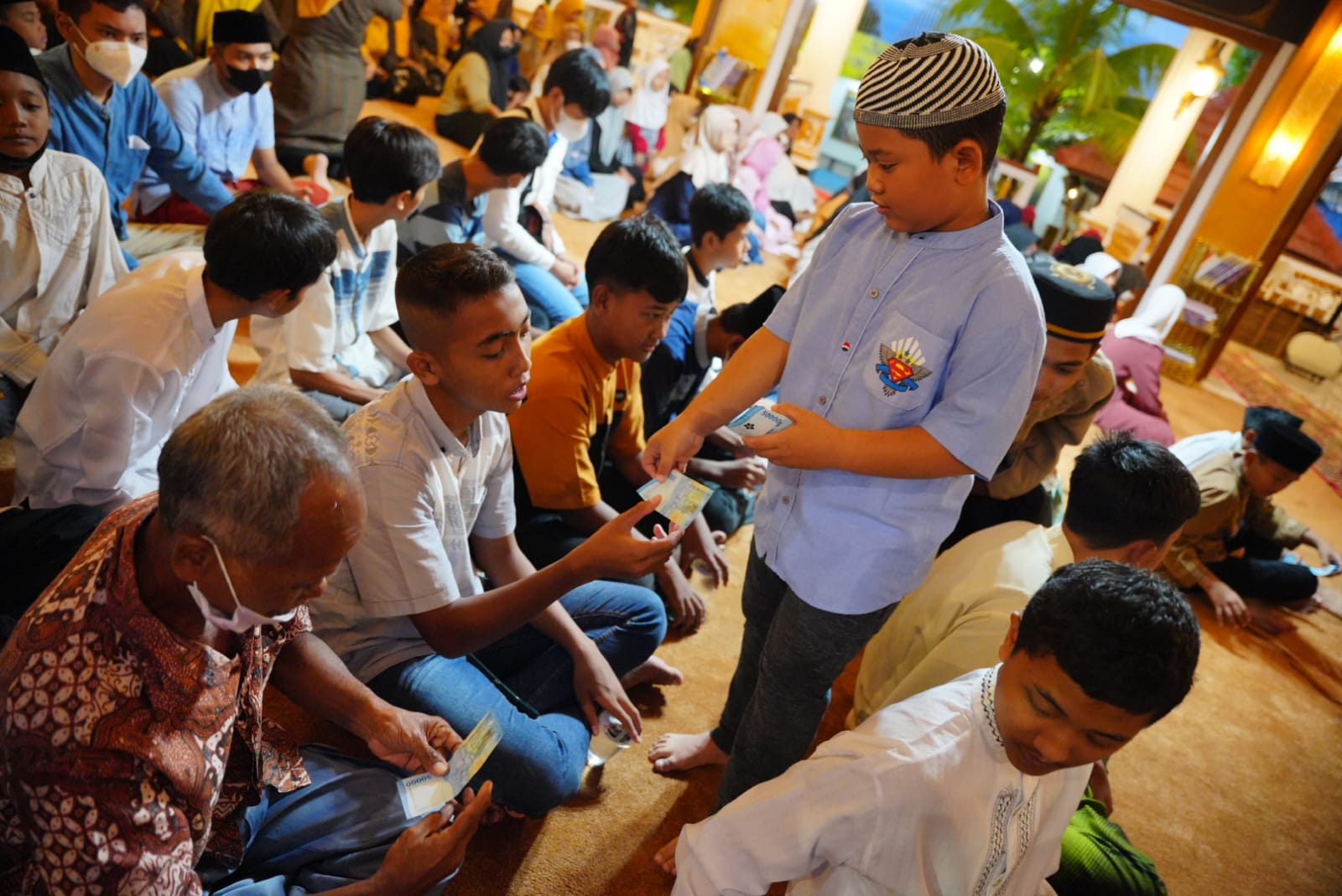 Buka Bersama dengan Anak Yatim dan Disabilitas, Wali Kota Ingin Mereka Tetap Semangat dan Jangan Berkecil Hati