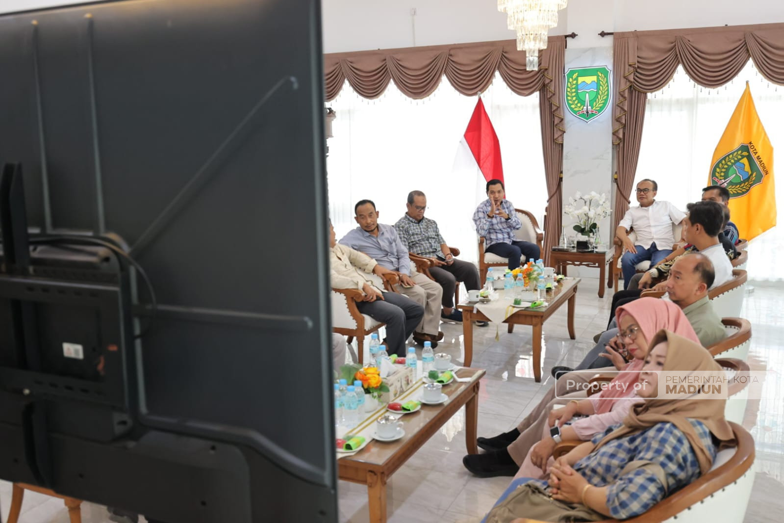 Terima Kunjungan Sesmenko Perekonomian, Plt Wali Kota Bahas Strategi Penguatan Ekonomi