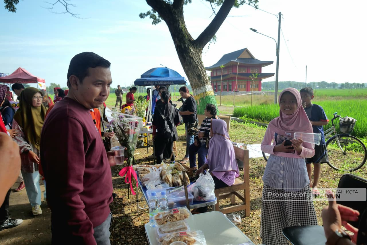 Tambah Magnet Wisata dan Ekonomi, Pasar Setu Kampir Resmi Beroperasi di Kanigoro