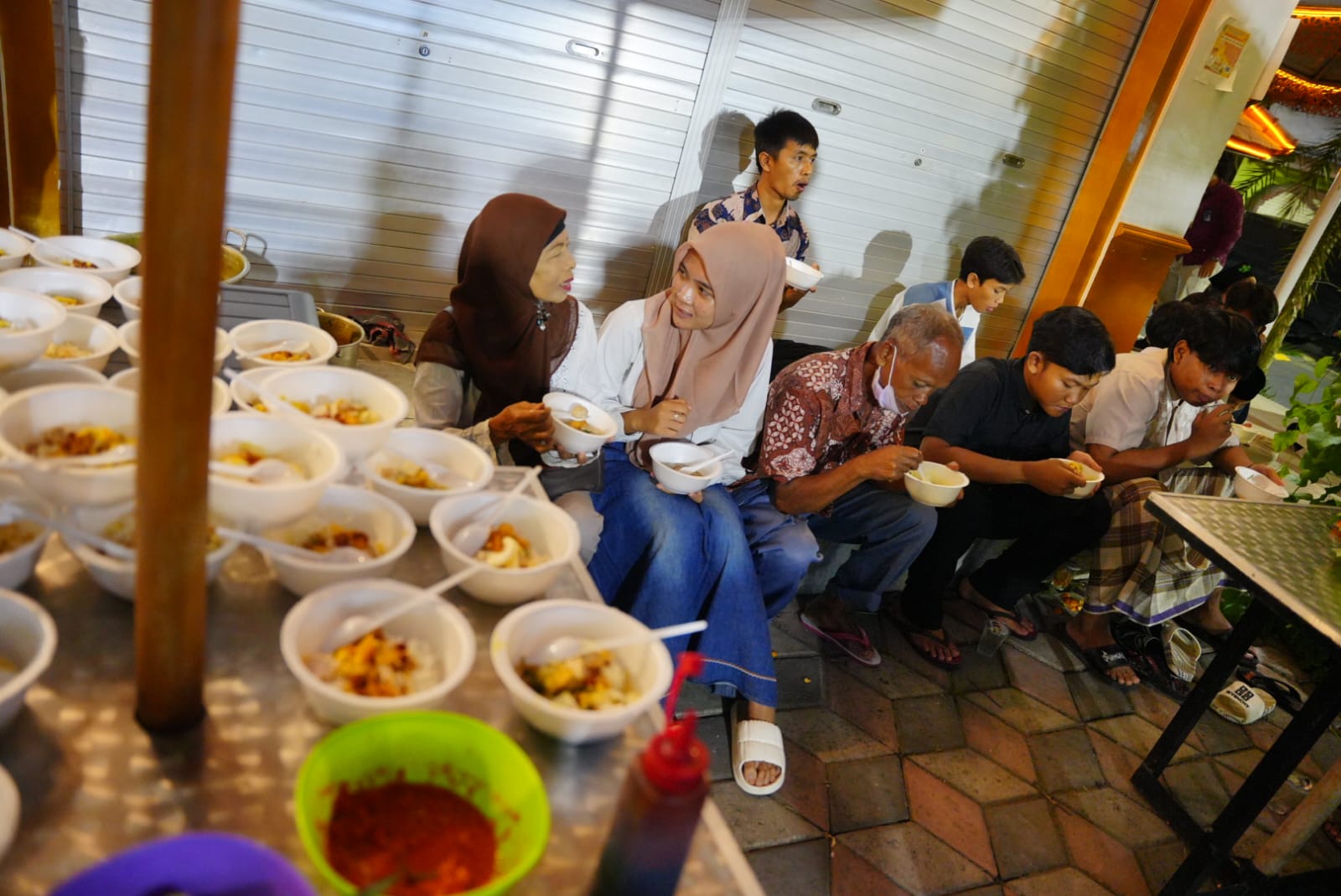 Buka Bersama dengan Anak Yatim dan Disabilitas, Wali Kota Ingin Mereka Tetap Semangat dan Jangan Berkecil Hati