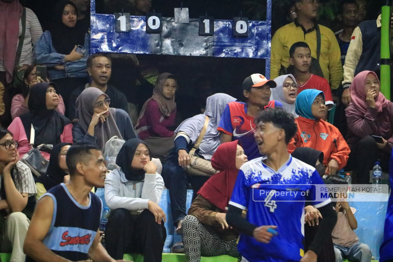 Turut Semarakkan HUT Kemerdekaan, Kecamatan Manguharjo Hadirkan Turnamen Bola Voli Antar Kelurahan