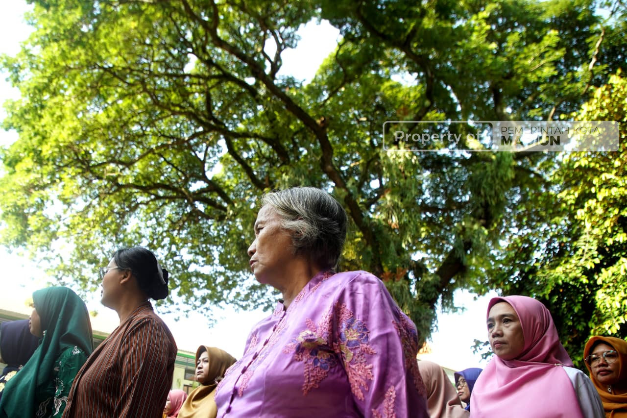 Pimpin Apel Hari Guru Nasional, Wali Kota Harap Guru Terus Perkuat Fondasi Kota Cerdas
