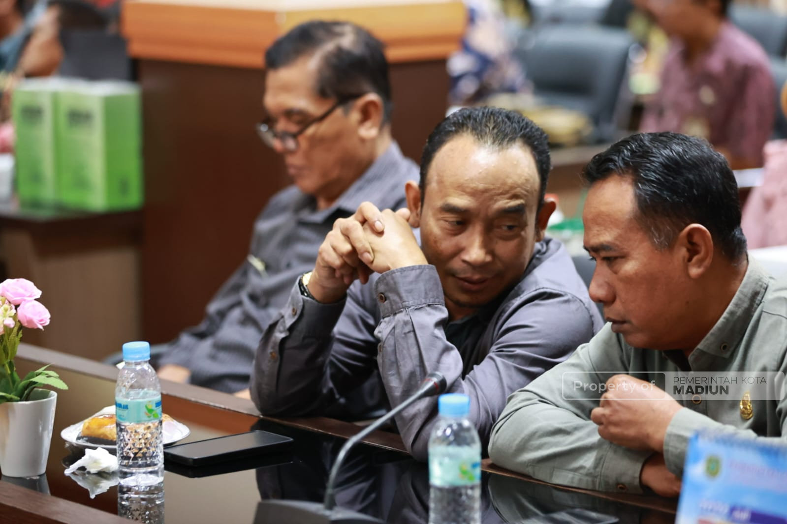 Terima Kunjungan Studi Komparasi Pemkab Probolinggo, Plt Wali Kota Bagikan Strategi Pengelolaan Retribusi untuk Optimalkan PAD