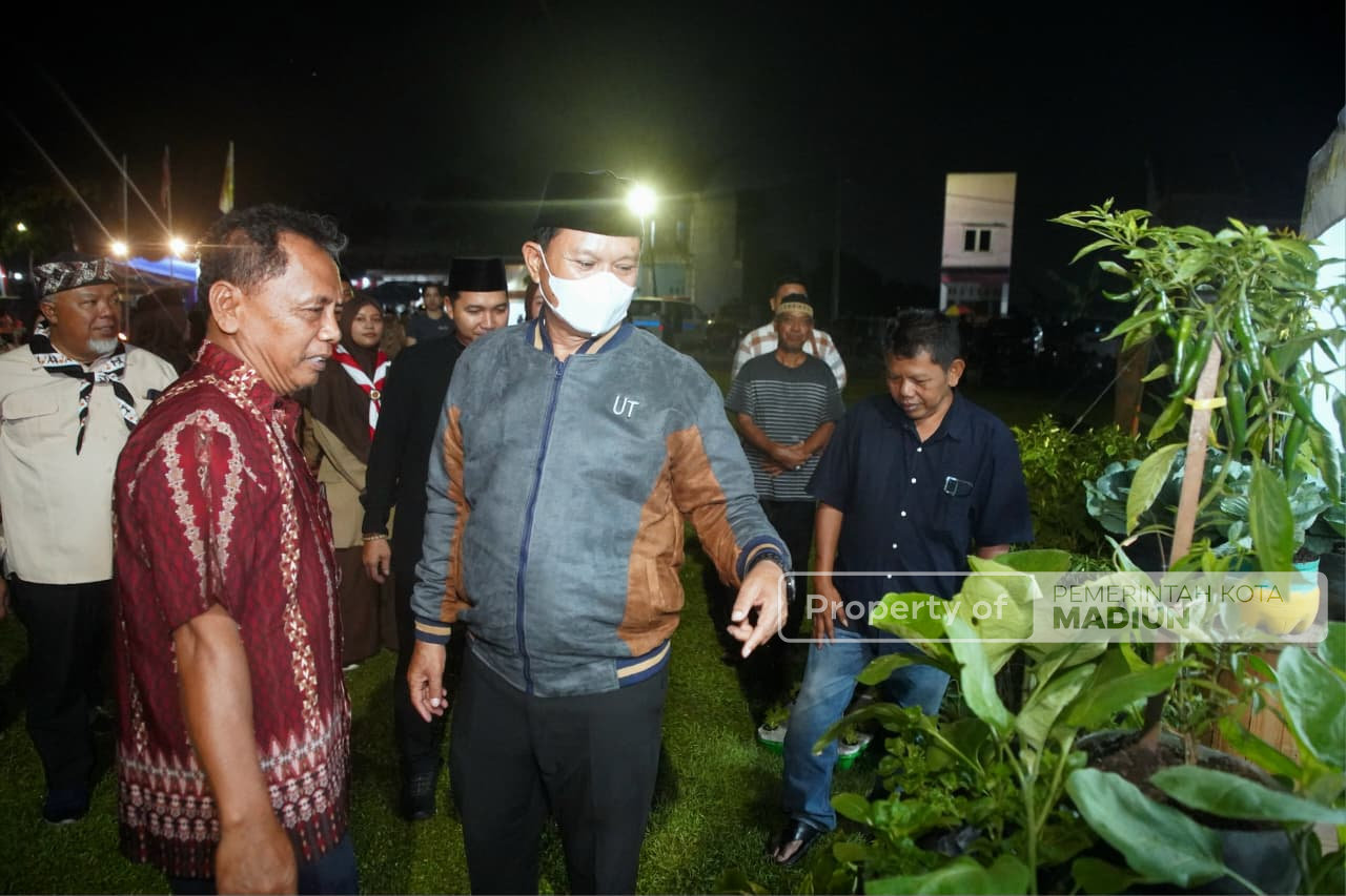 Tandai Dibukanya Jambore Ranting Manguharjo, Wali Kota Madiun Nyalakan Api Unggun