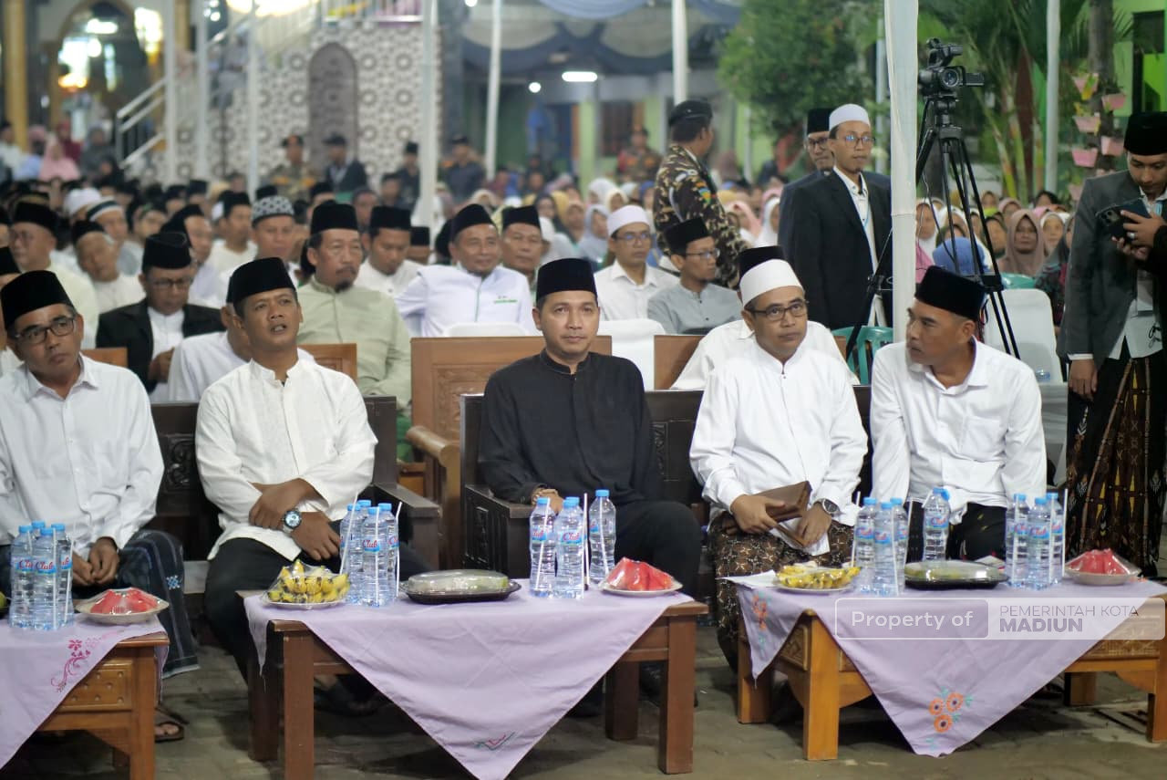 Hadiri Haul ke-47 Al-Mujaddadiyyah, Plt Wali Kota Madiun Perkuat Sinergi Serta Wujudkan Visi Madiun Kota Pintar