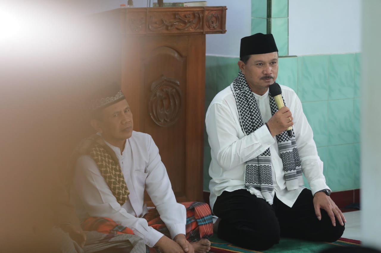 Salat Jum’at di Masjid Ar-Rohman, Wali Kota Persilahkan Jamaah Sampaikan Usulan