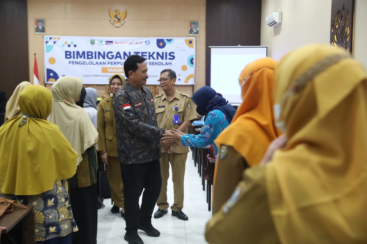 Hadiri Bimtek Pengelolaan Perpustakaan Sekolah, Wali Kota Targetkan Seluruhnya Terakreditasi A