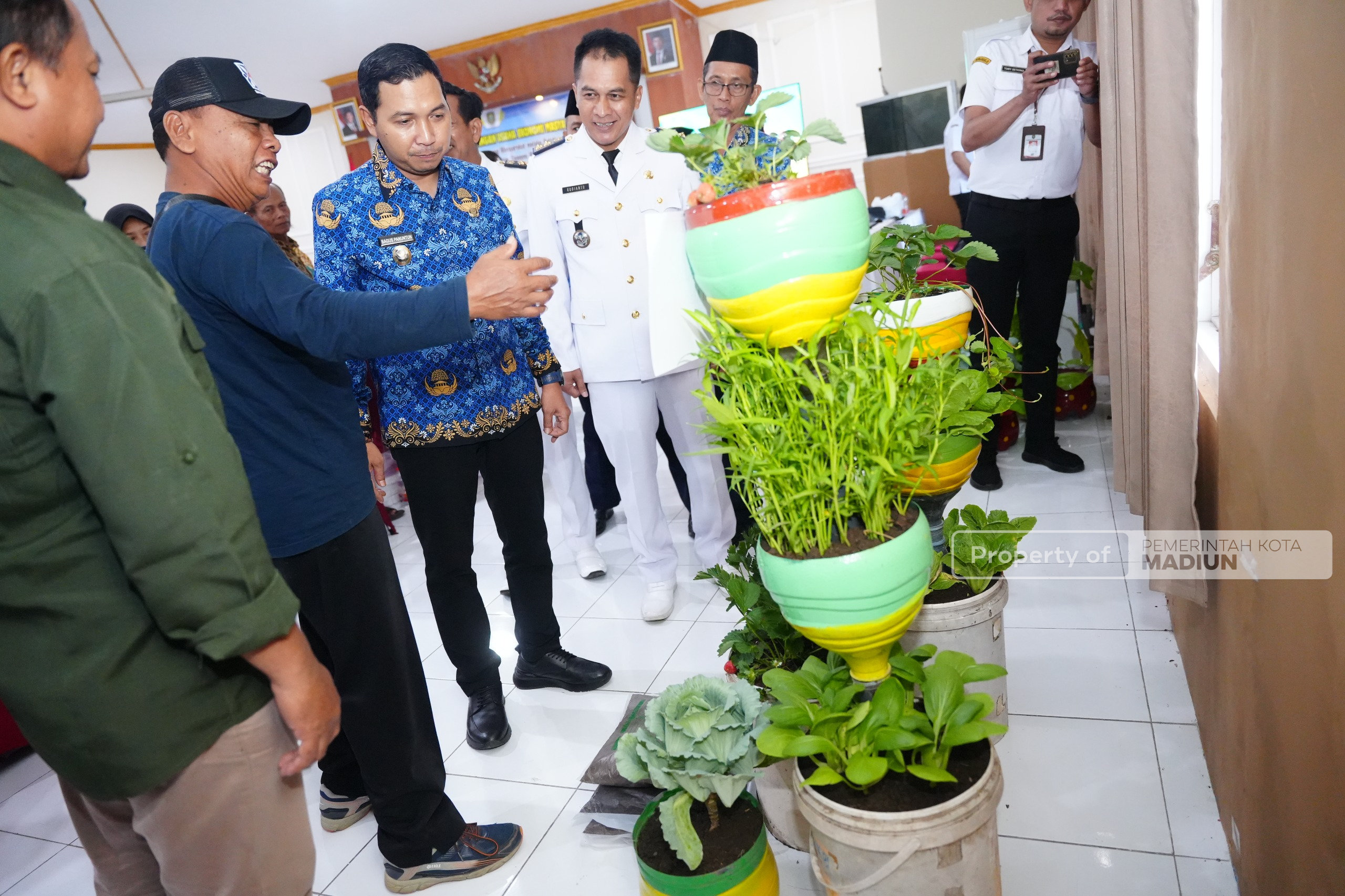 Perkuat P2L dan Pengelolaan Sampah, Plt Wali Kota Dorong Pemberdayaan Masyarakat di Kecamatan Manguharjo