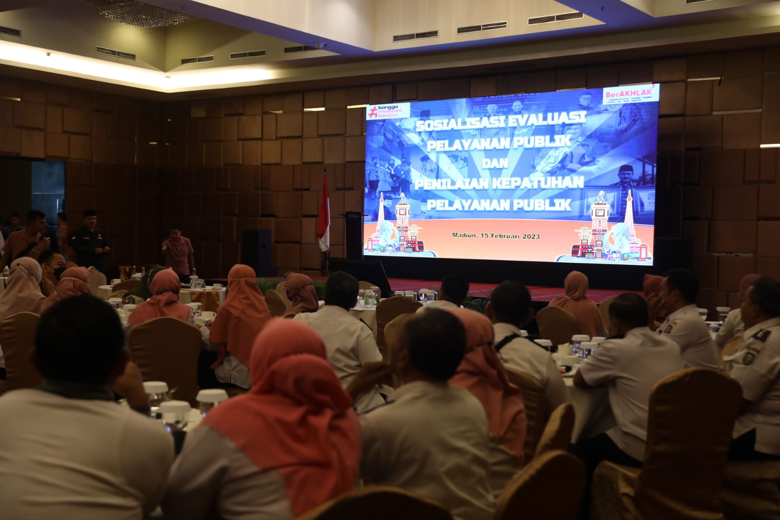 Beri Arahan Evaluasi Pelayanan Publik, Wali Kota Ingatkan ASN Pelayan Masyarakat