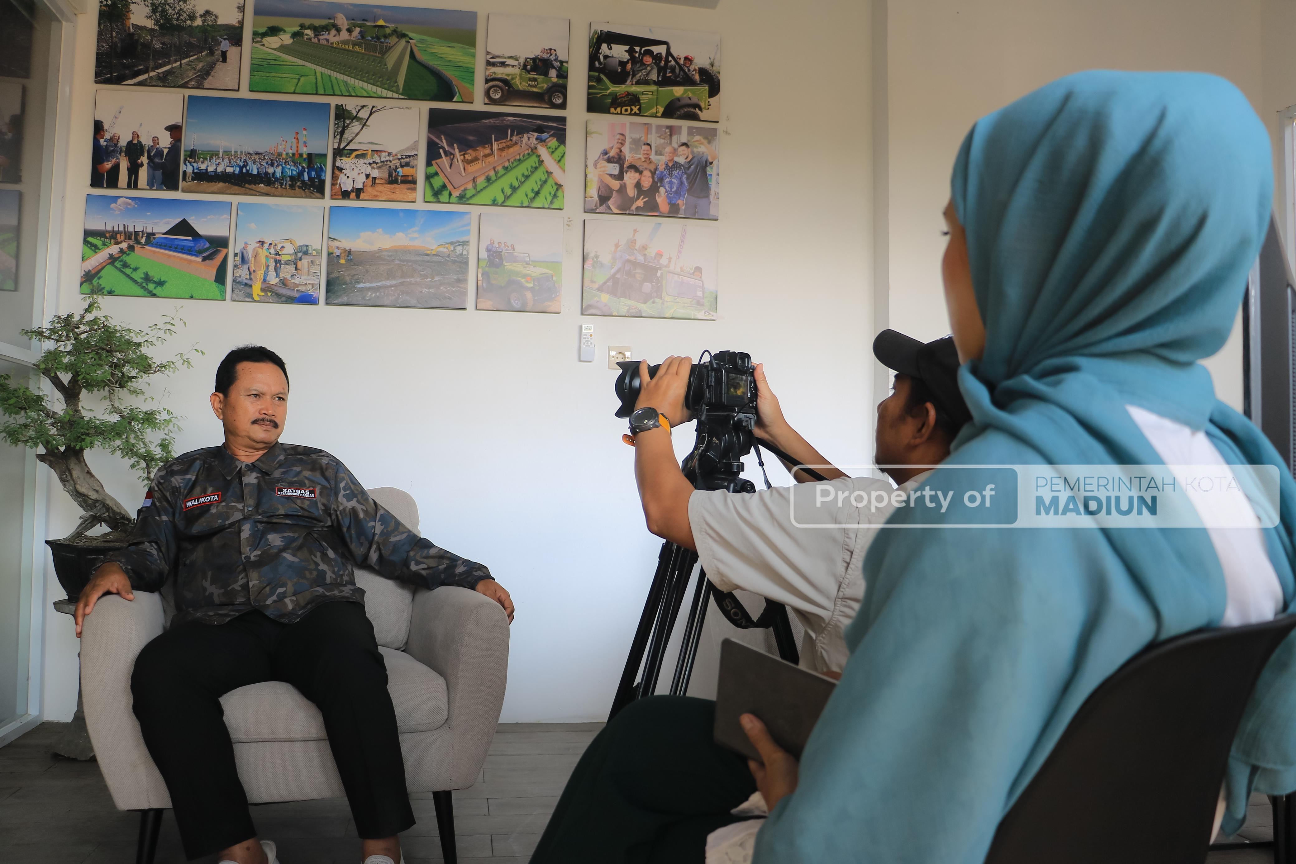 Ikuti Talkshow ANTARA, Wali Kota Madiun Beberkan Program Beasiswa bagi Narapidana