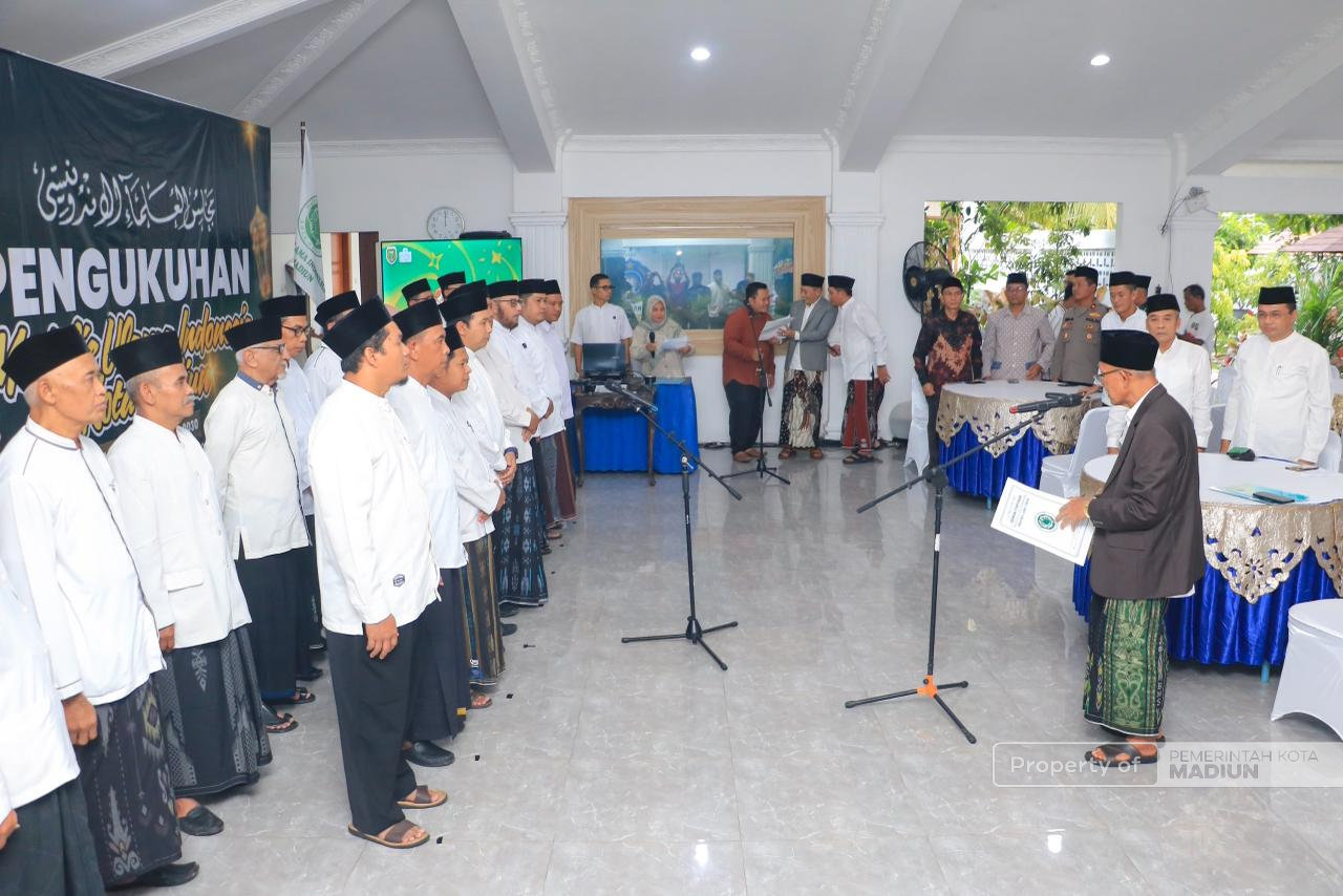 Pengurus MUI Kota Madiun 2025–2030 Dikukuhkan, Plt Wali Kota Dorong Sinergi Peningkatan SDM