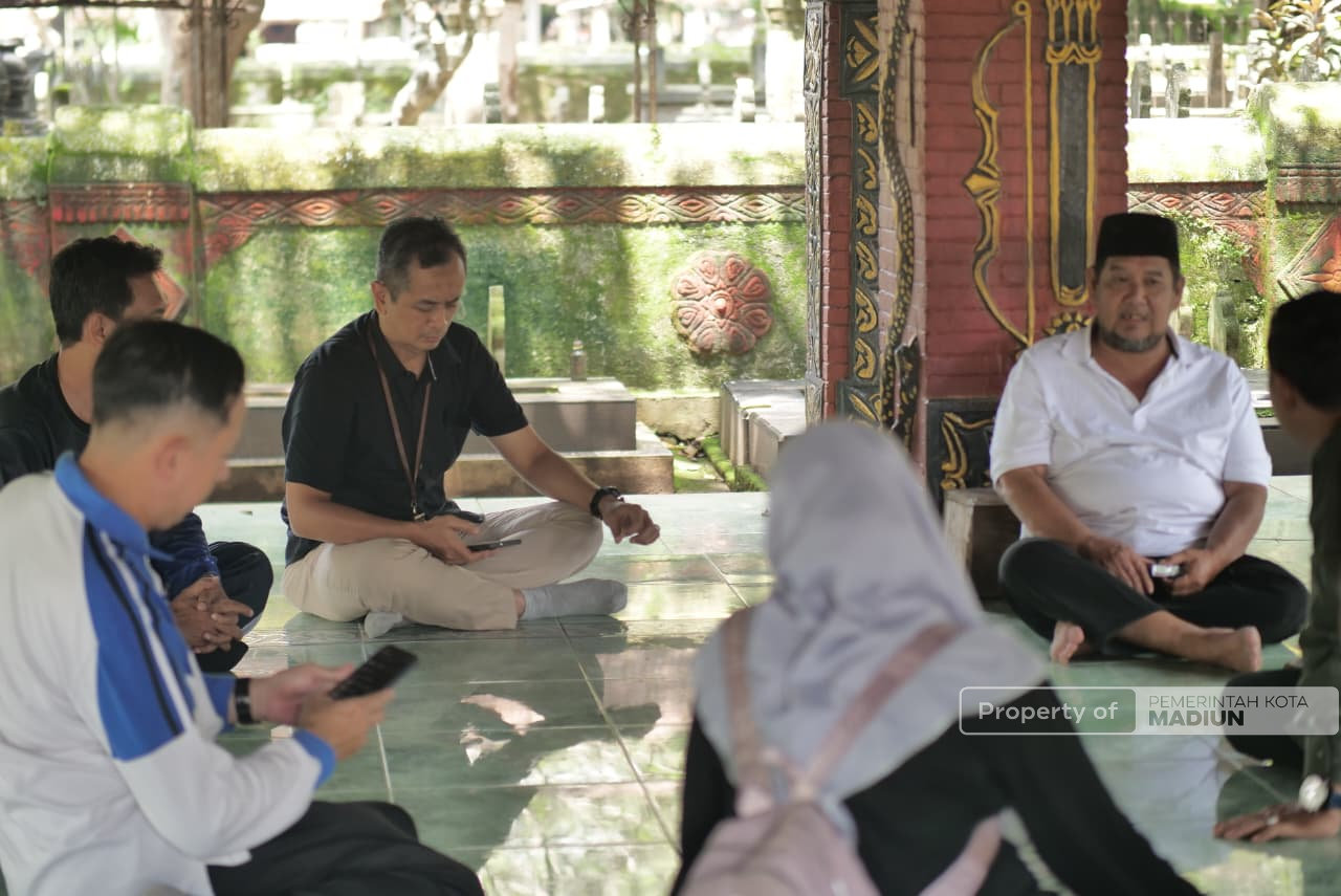Perkuat Potensi Wisata Religi Terintegrasi, Plt Wali Kota Madiun Tinjau Masjid Kuno Kuncen dan Masjid Kuno Taman