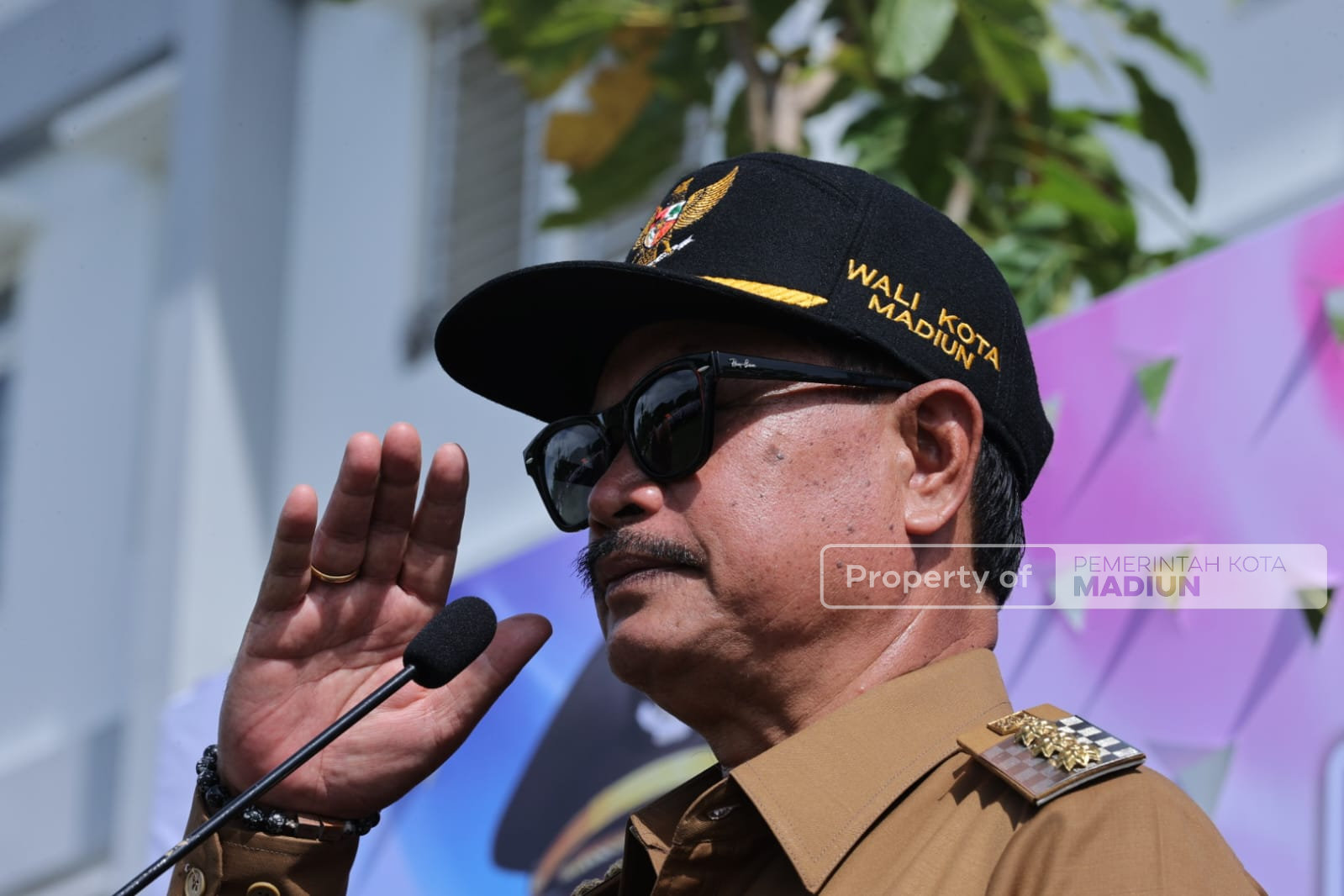Serahkan SK PPPK Paruh Waktu, Wali Kota Madiun Tegaskan Kinerja Jadi Penilaian Utama