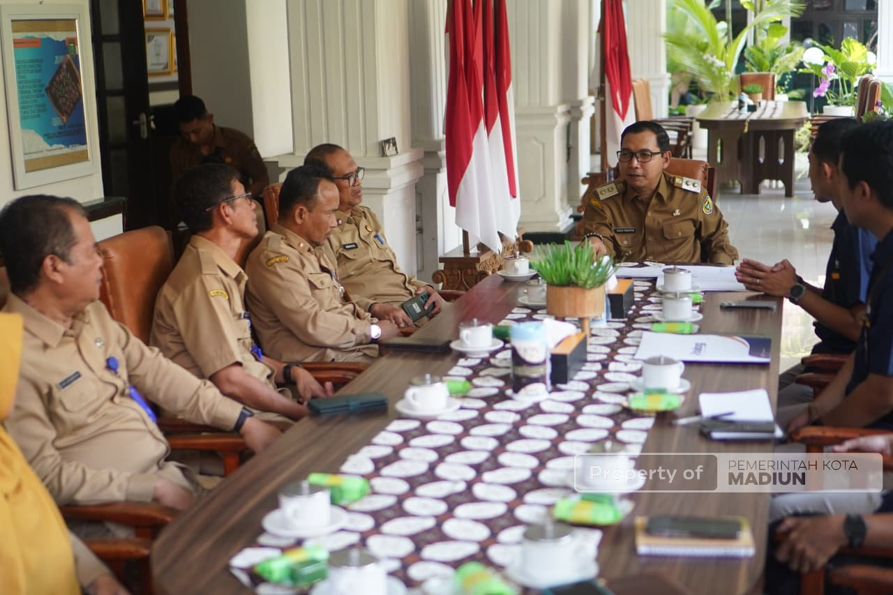 Plt Wali Kota Terima Audiensi Bulog, Bahas Penyaluran Bantuan Pangan