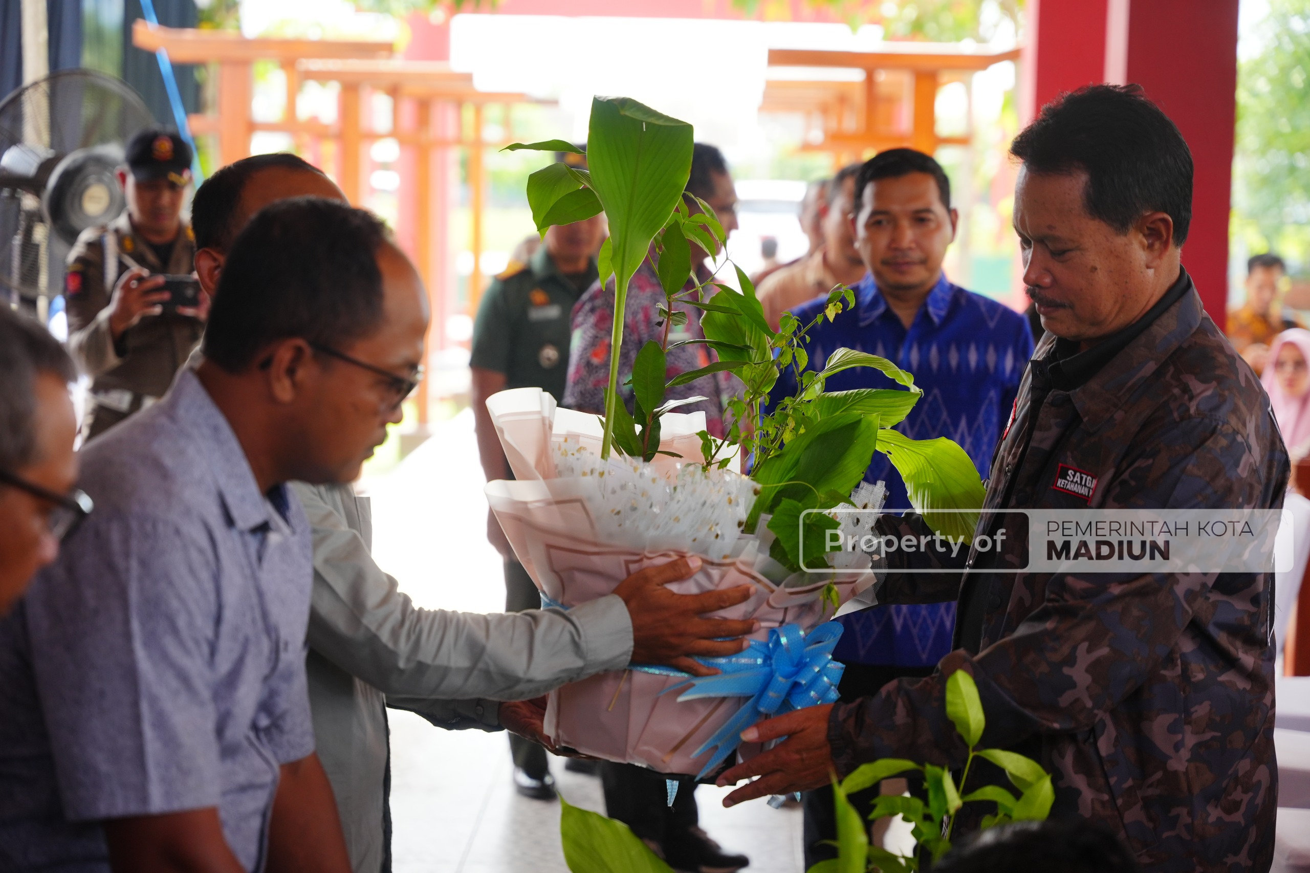 Wali Kota Madiun Resmikan Kampung Kendali PTM, Dorong Masyarakat Hidup Sehat dan Mandiri