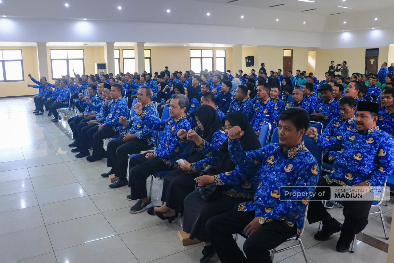 Hadiri Pembinaan Disperkim, Plt Wali Kota Madiun Dorong Peningkatan Kinerja Petugas