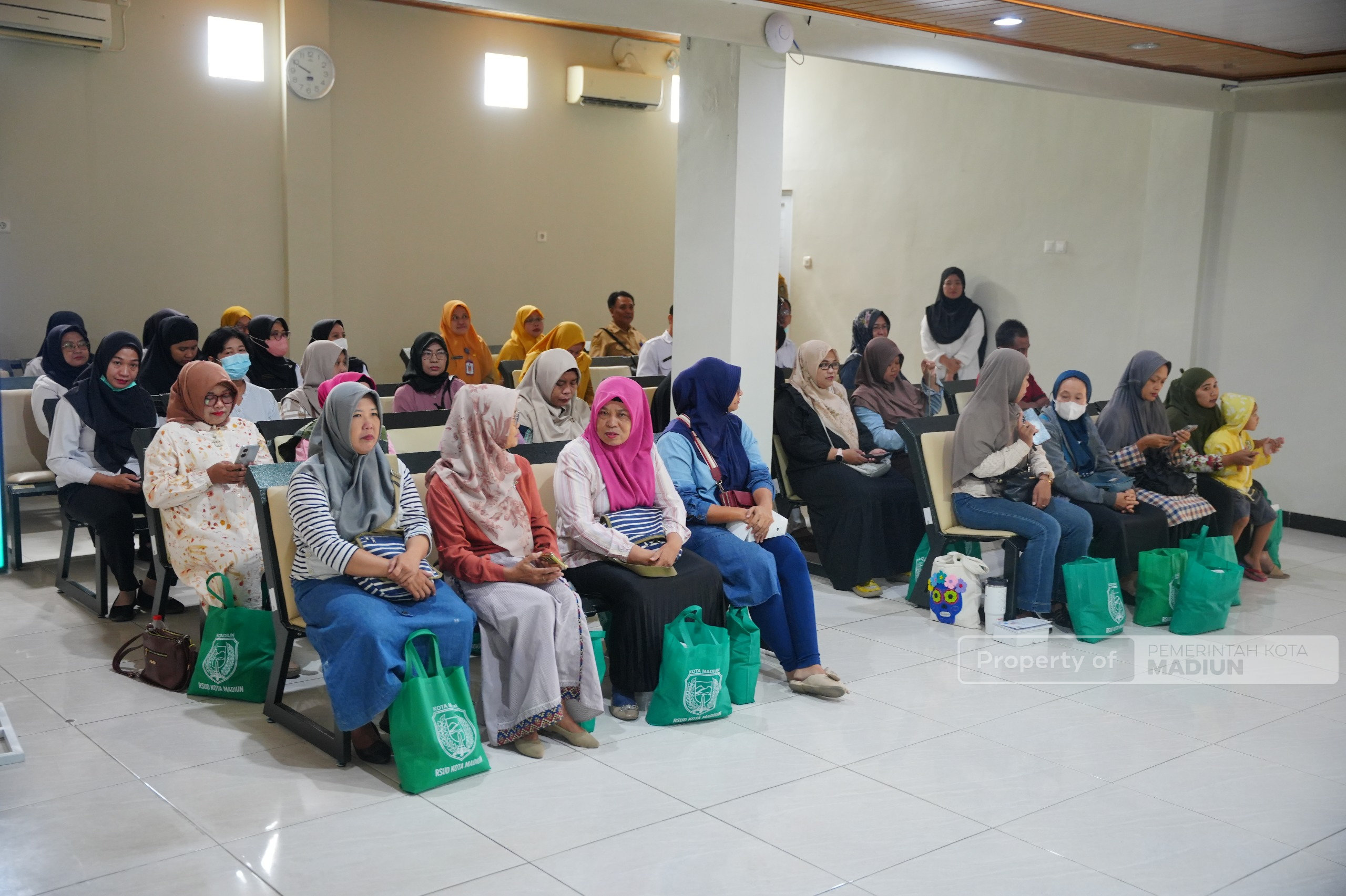 Peringati Hari Jadi ke-108 Kota Pendekar, RSUD Kota Madiun Gelar Skrining Kanker Rektum, Kesehatan Mental, dan Gizi