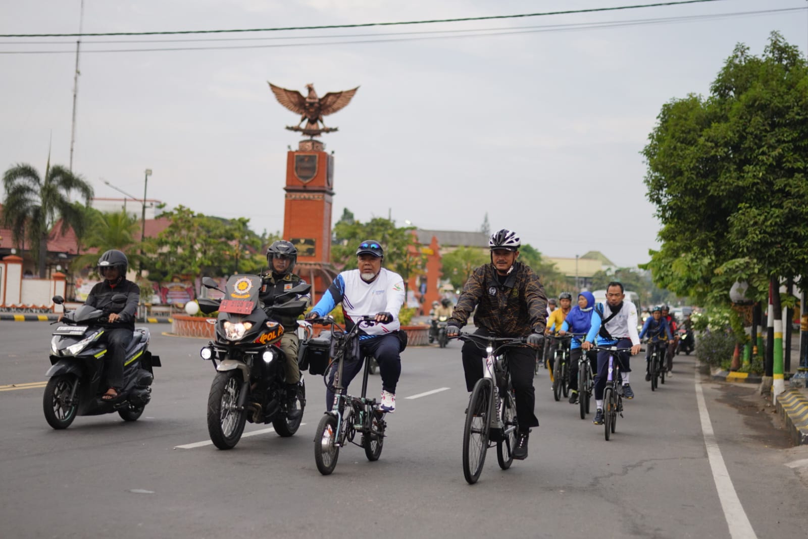 Gowes Tiga Kelurahan, Wali Kota Kumpulkan PR Pembangunan Hingga Ke Gang Kecil