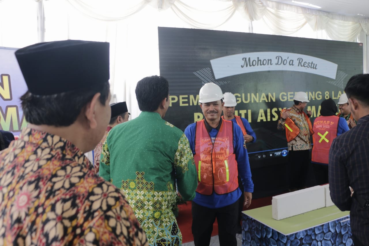 Hadiri Peletakan Bata Pertama Rencana Pembangunan RSI, Wali Kota Harap Rumah Sakit Terus Berinovasi dalam Pelayanan