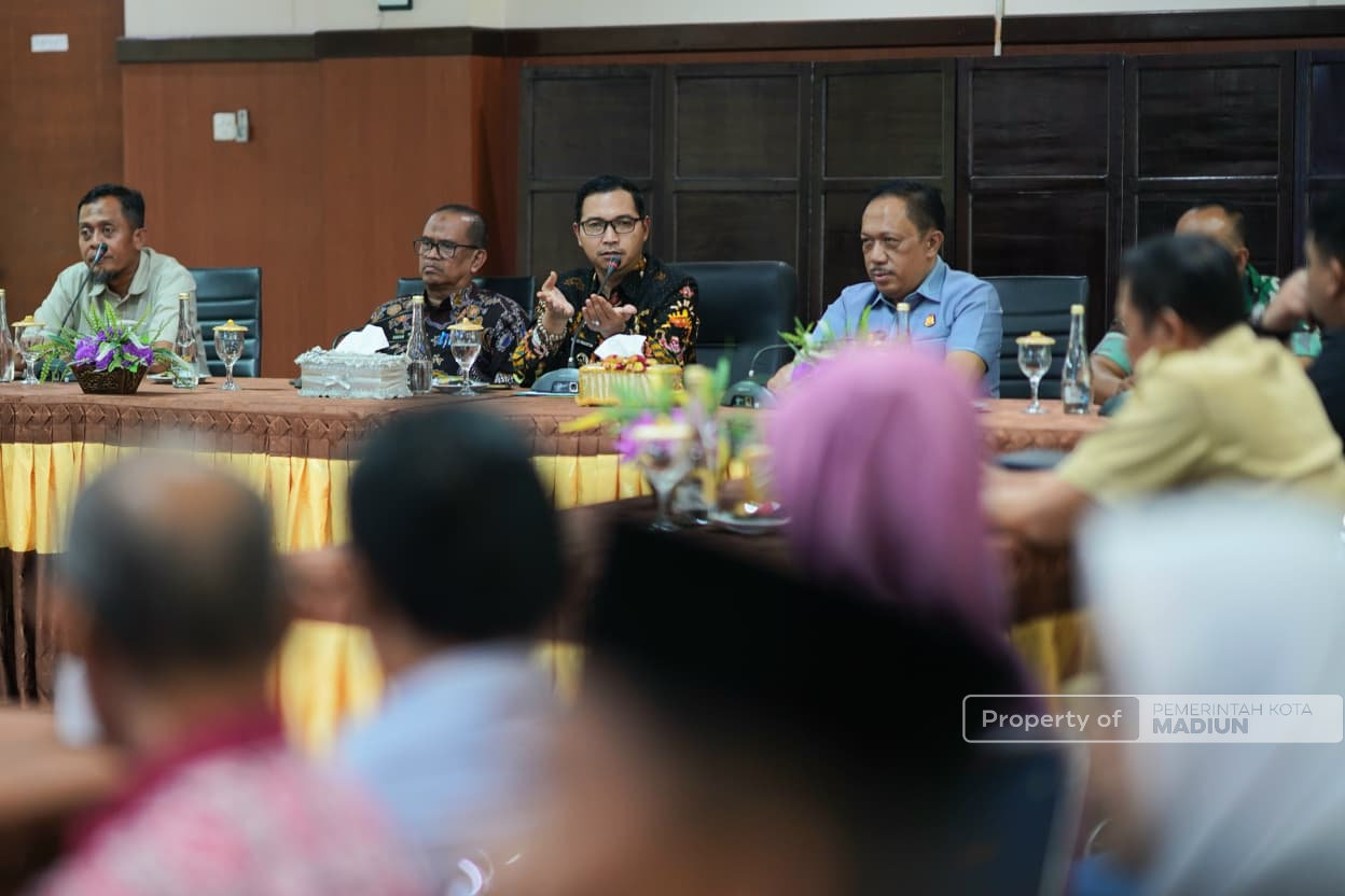 Hadiri Pembinaan Ormas, Plt Wali Kota Ajak Kolaborasi Wujudkan Pembangunan Kota Madiun