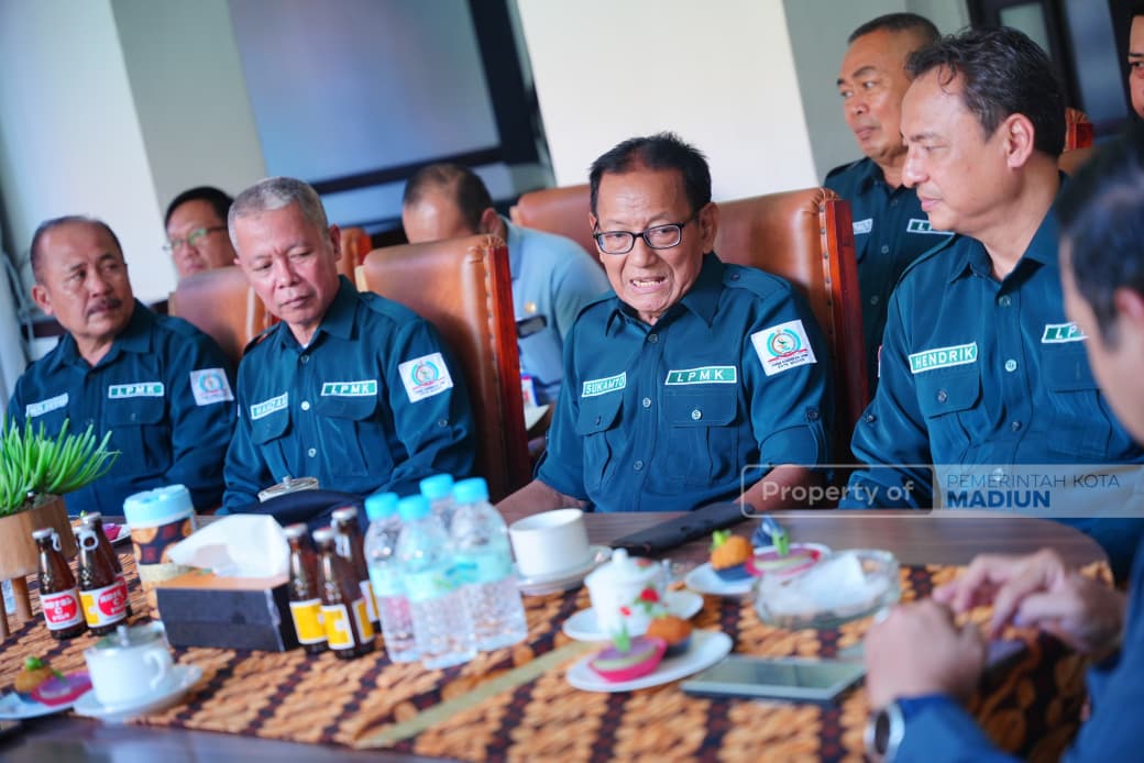 Hadiri Audiensi FKLPMK, Plt Wali Kota Madiun Pastikan Peran LPMK Diperkuat