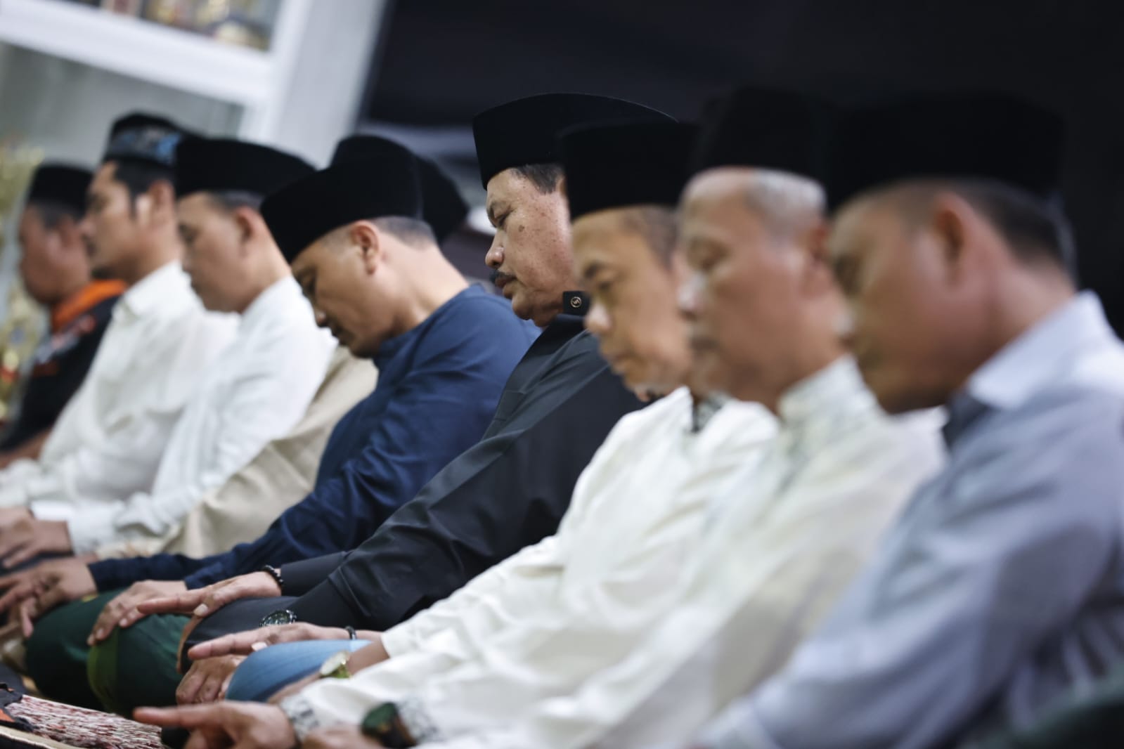Salat Tarawih di Rumdin Rangkaian Safari Ramadan, Wali Kota Ajak Jamaah Tingkatkan Kebaikan