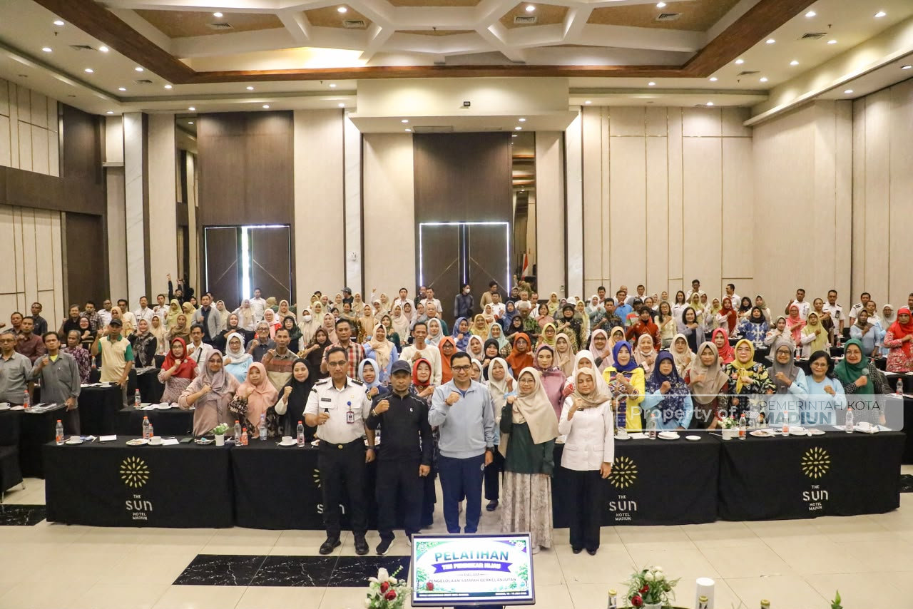 Buka Pelatihan Pendekar Hijau, Plt Wali Kota Siapkan Relawan Kawal Gerakan Pilah Sampah dari Rumah