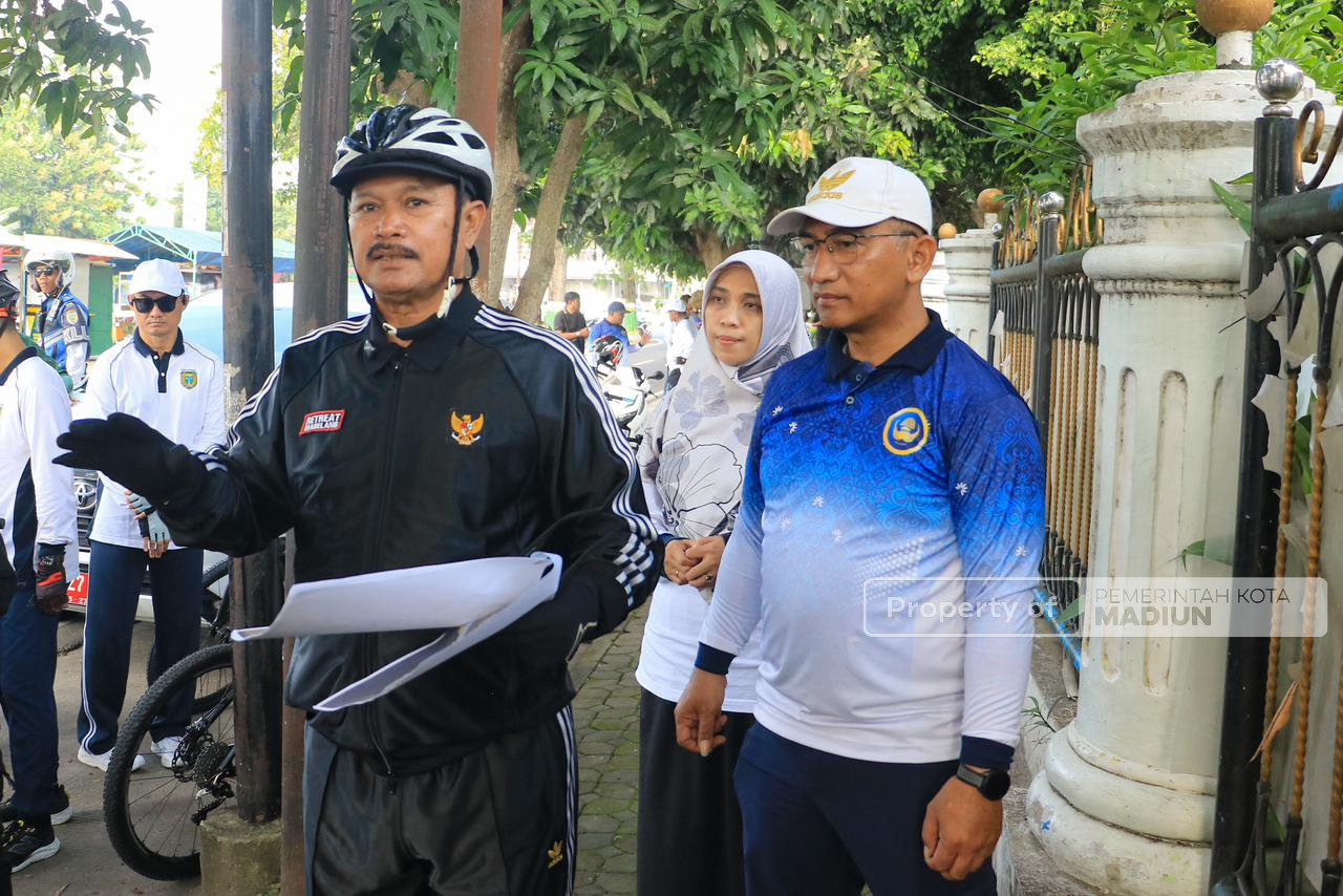 Gowes Lapangan, Wali Kota Madiun Tinjau Renovasi Kecamatan Taman dan Pembangunan Kampung Jepang