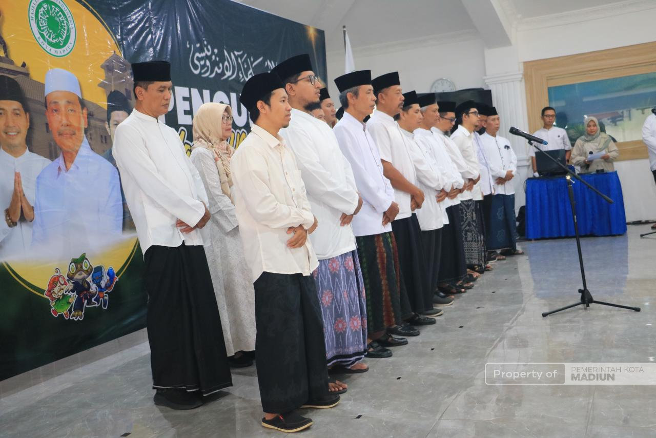 Pengurus MUI Kota Madiun 2025–2030 Dikukuhkan, Plt Wali Kota Dorong Sinergi Peningkatan SDM