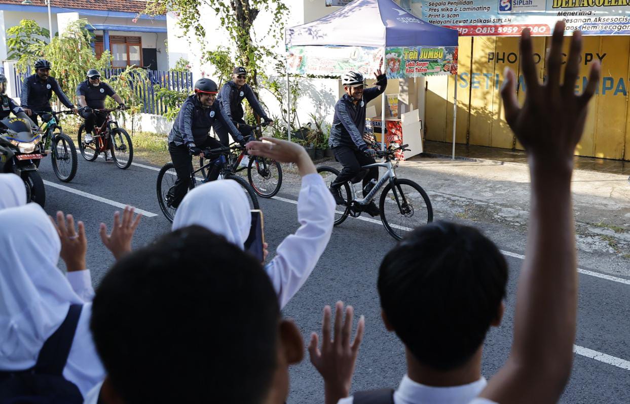 Gowes Bareng Hari Jadi ke-46 PDAM Tirta Taman Sari, Wali Kota Ingatkan Jangan Jadi Korban Perubahan