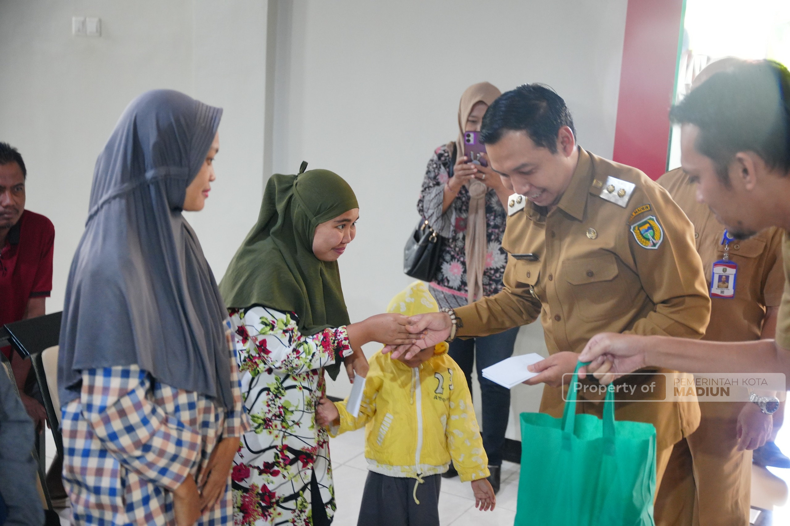 Peringati Hari Jadi ke-108 Kota Pendekar, RSUD Kota Madiun Gelar Skrining Kanker Rektum, Kesehatan Mental, dan Gizi