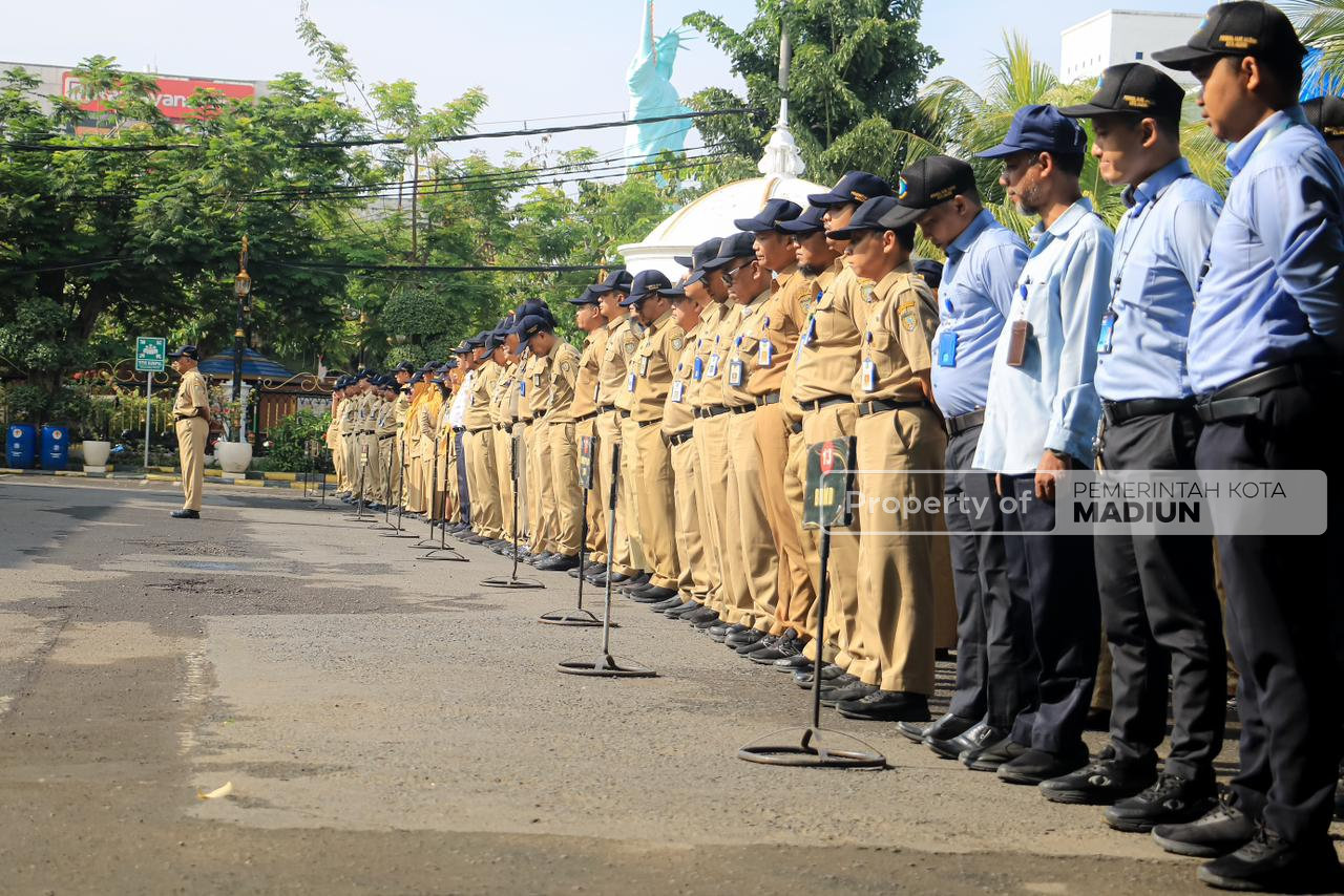 Pimpin Apel di Balai Kota, Sekda Ajak ASN Terus Tingkatkan Kinerja dan Pelayanan
