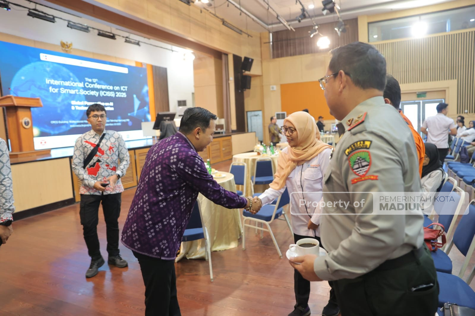 Hadiri Konferensi Internasional ICISS 2025, Wawali Sambut Baik Teknologi AI Untuk Pemerintahan